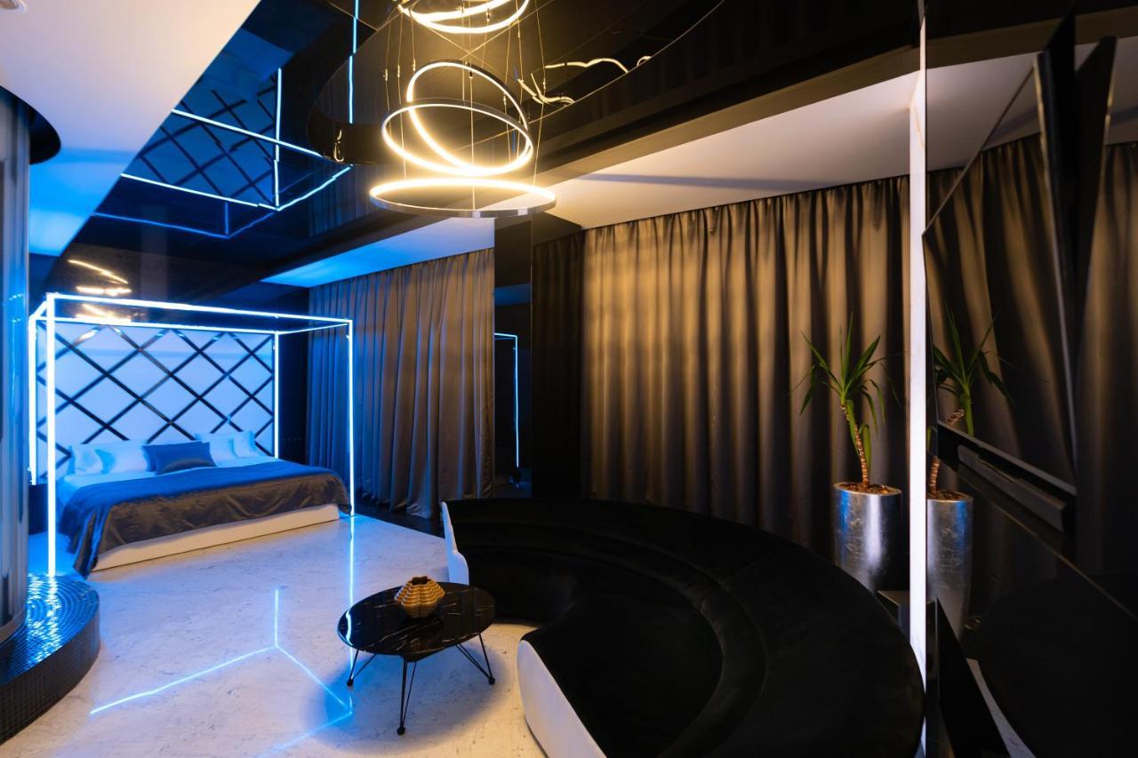 Tsarsky Hotel Киев Екстериор снимка