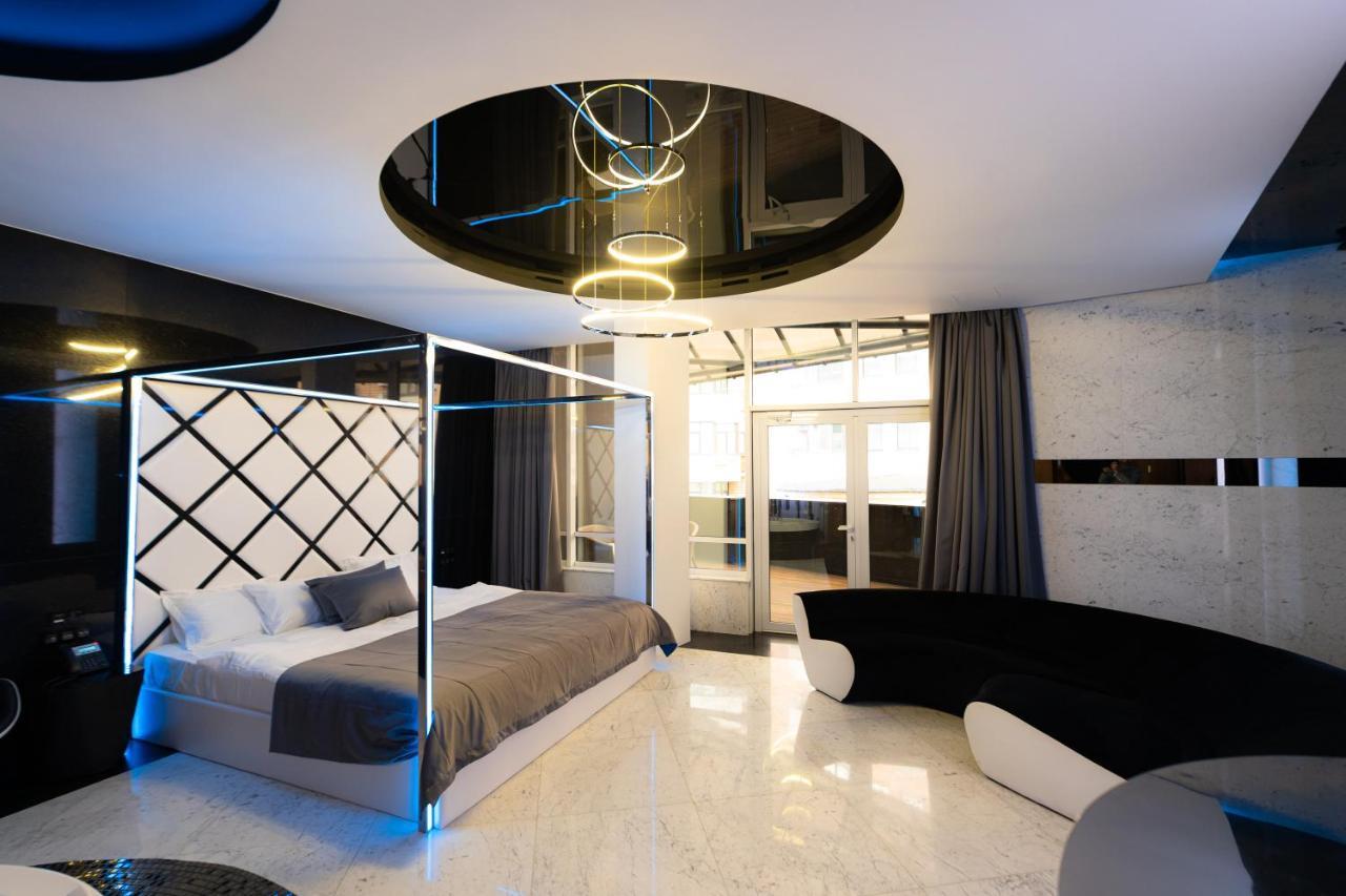 Tsarsky Hotel Киев Екстериор снимка