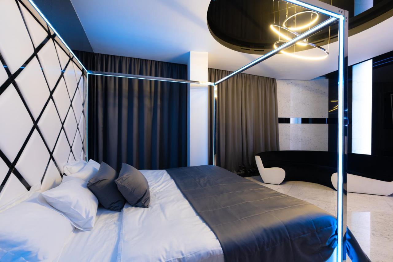 Tsarsky Hotel Киев Екстериор снимка