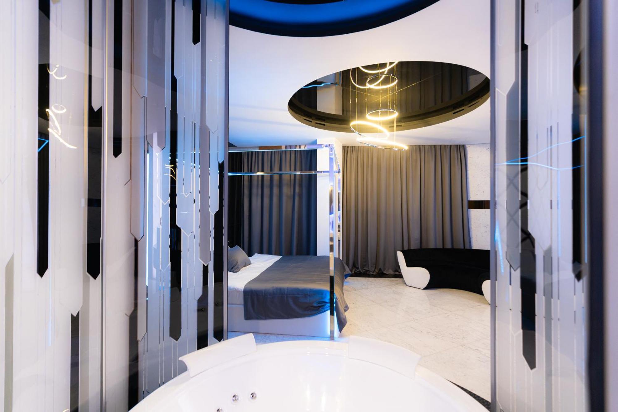 Tsarsky Hotel Киев Екстериор снимка