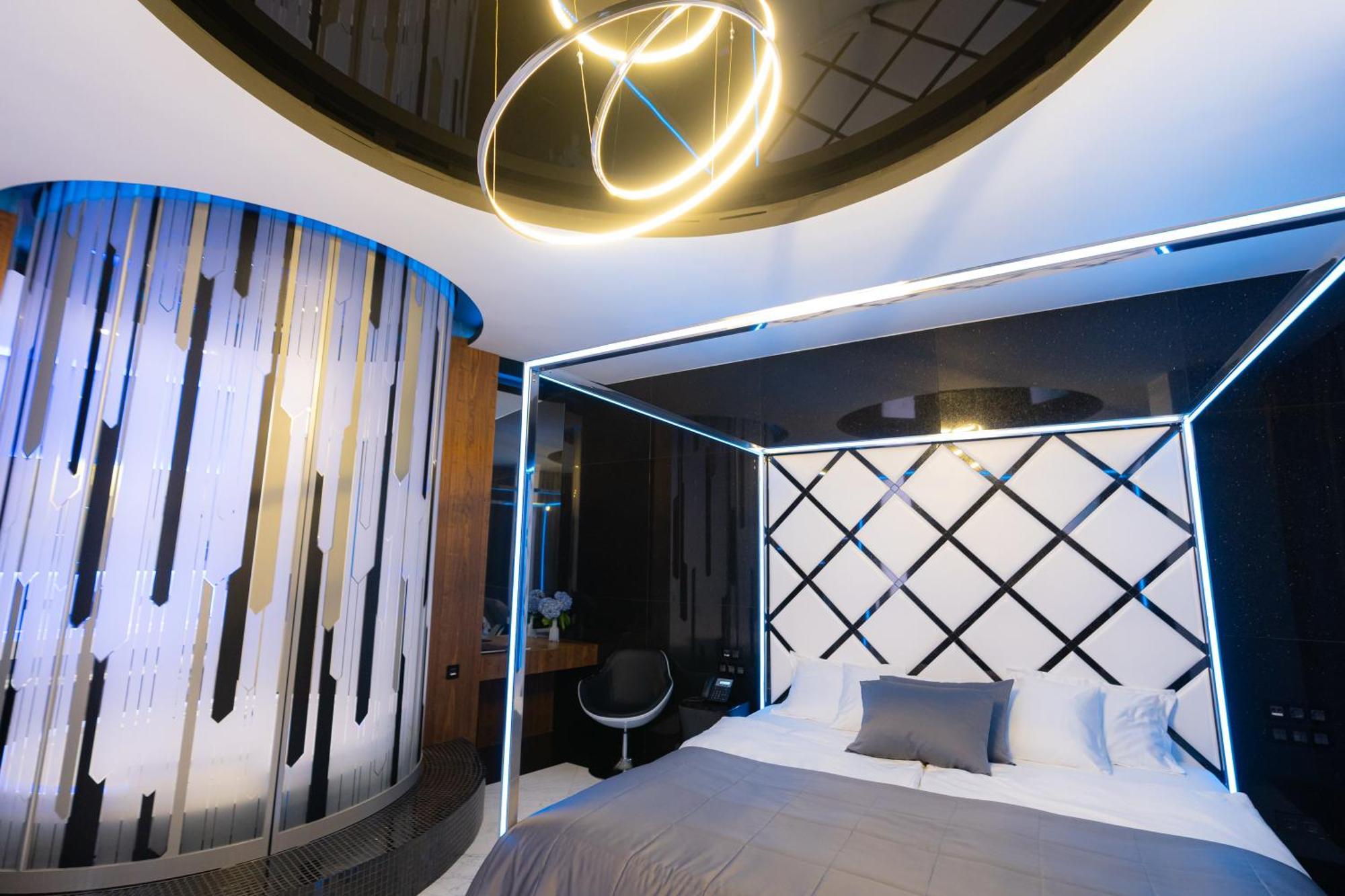 Tsarsky Hotel Киев Екстериор снимка
